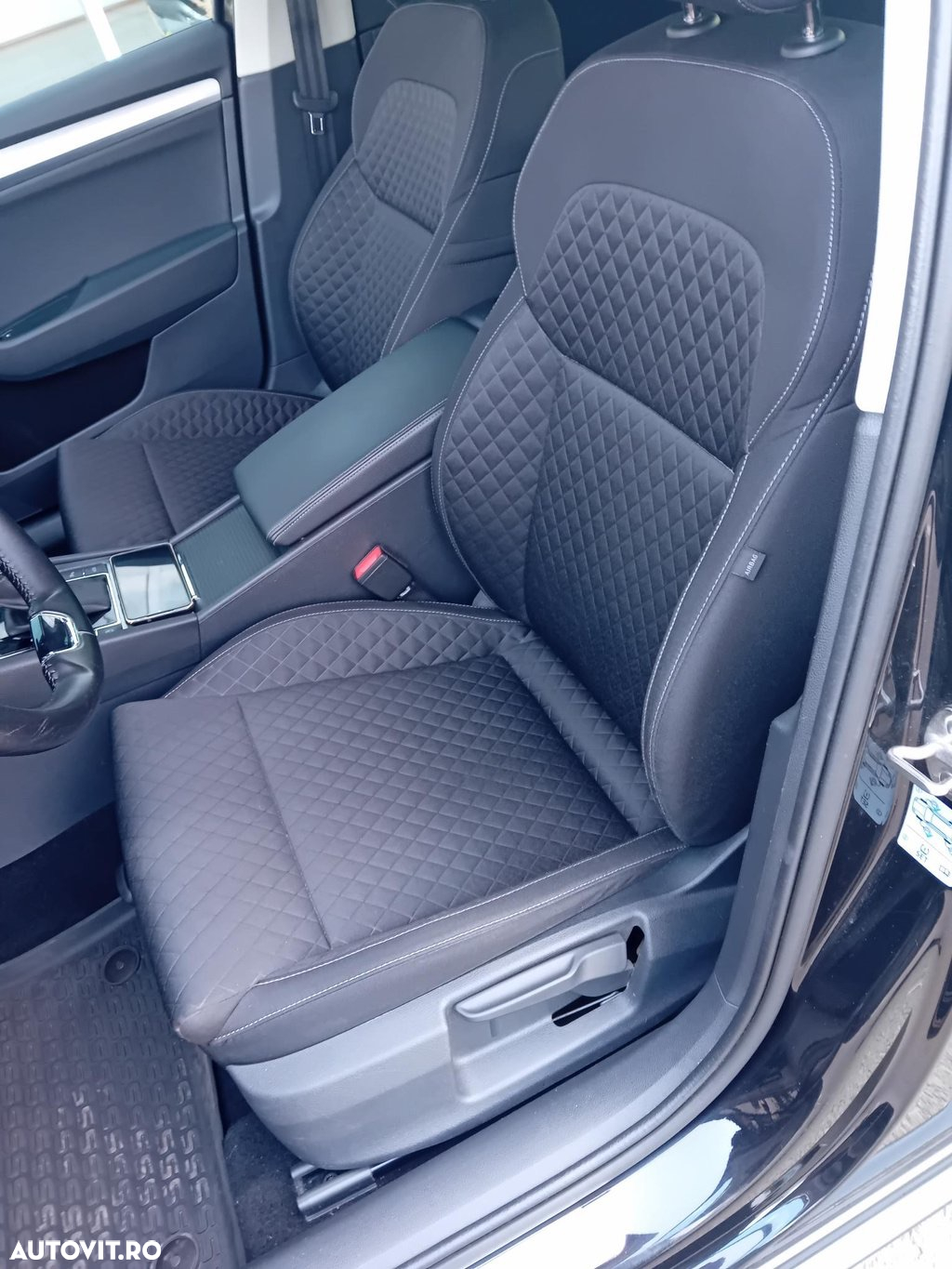 Skoda Superb 2.0 TDI DSG Ambition - 8