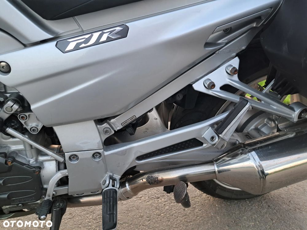 Yamaha FJR - 8