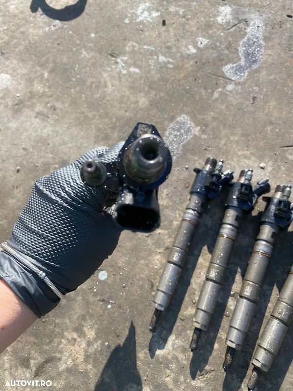 Set injectoare 2.0 5 cilindri 163cp Volvo S60 V60 XC60 V70 XC70 S80 31303238 36001113 - 3