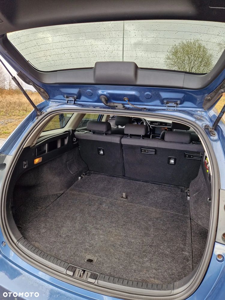 Toyota Auris - 17