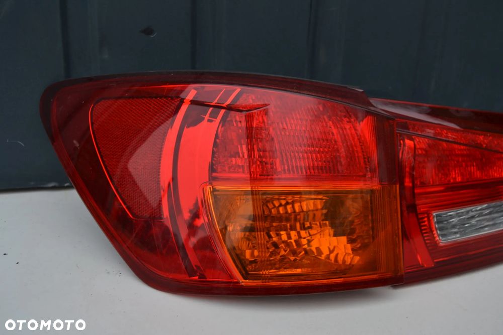 Lampy tył lexus IS II 2005-2012 - 2