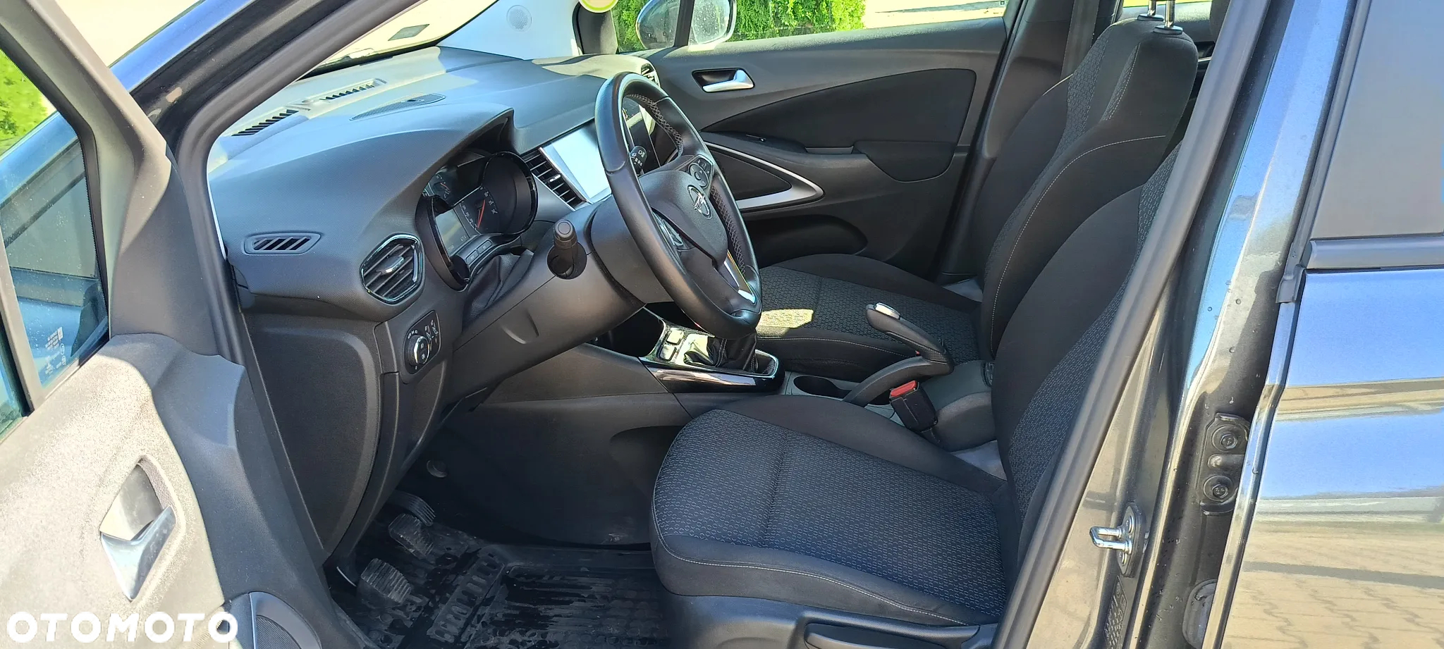 Opel Crossland X - 11