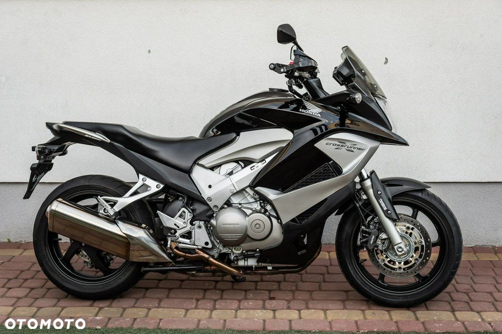 Honda VFR - 3