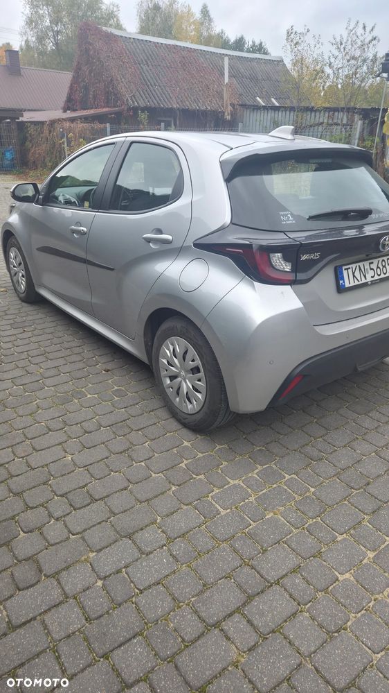 Toyota Yaris 2023 photo 4