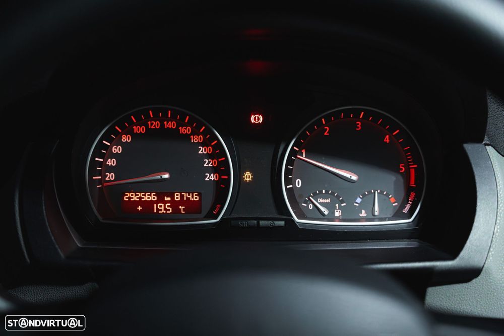 BMW X3 2.0 d - 24