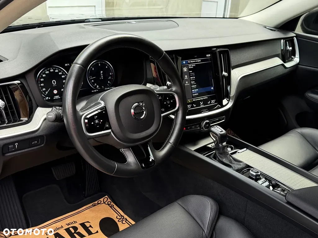 Volvo V60 D4 Inscription - 12