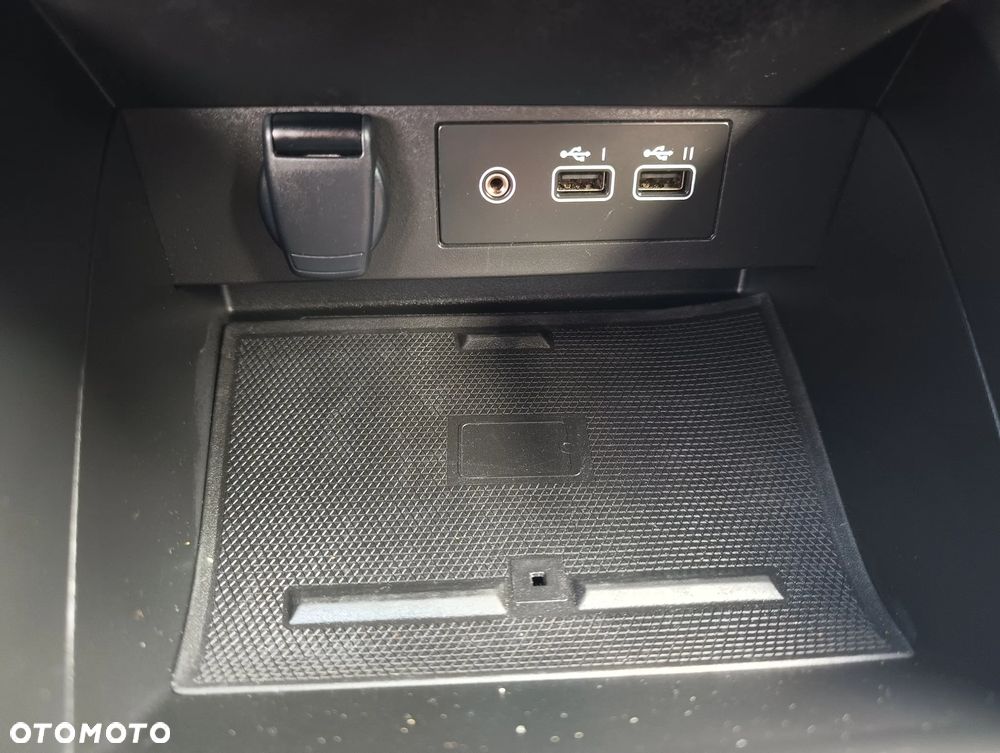 Renault Clio E-TECH Full 145 TECHNO - 19