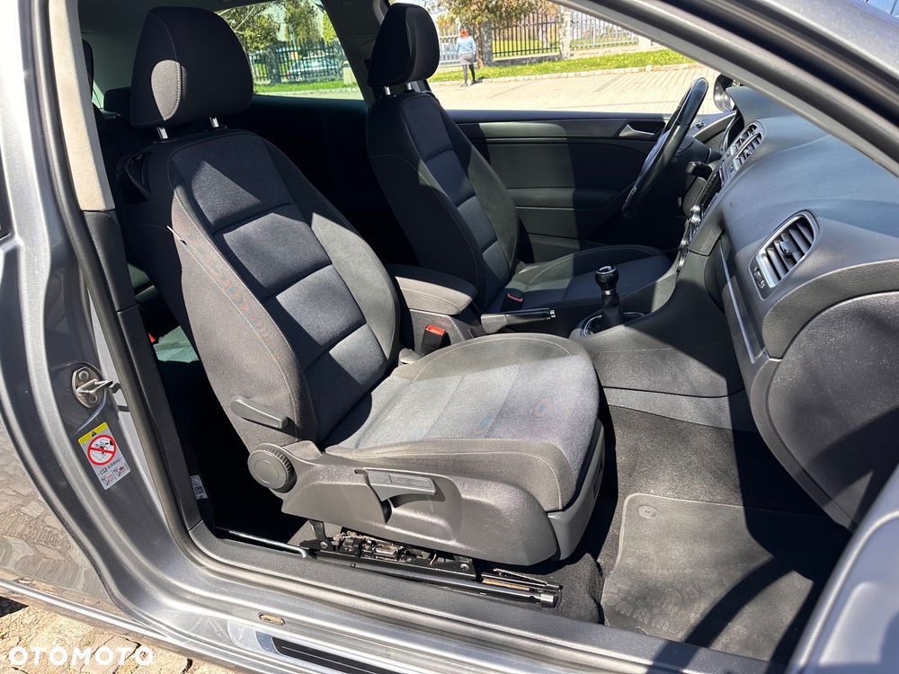 Volkswagen Golf 1.6 TDI DPF BlueMotion - 6