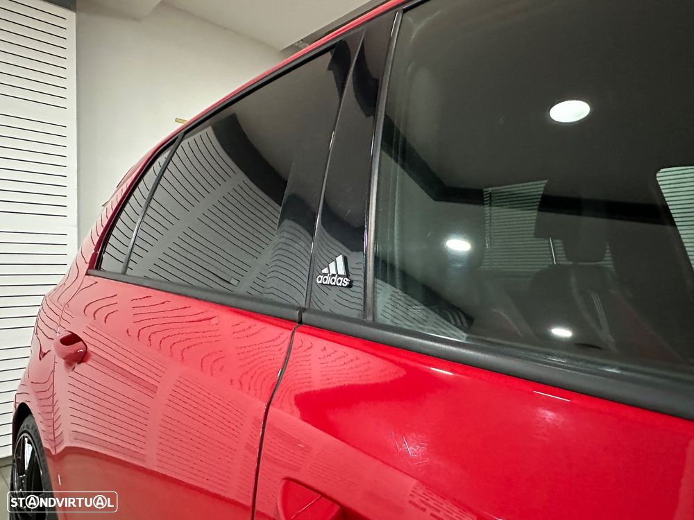 VW Golf 2.0 GTI adidas - 8