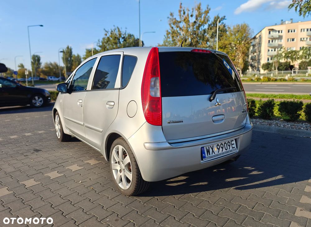 Mitsubishi Colt 2006 photo 3