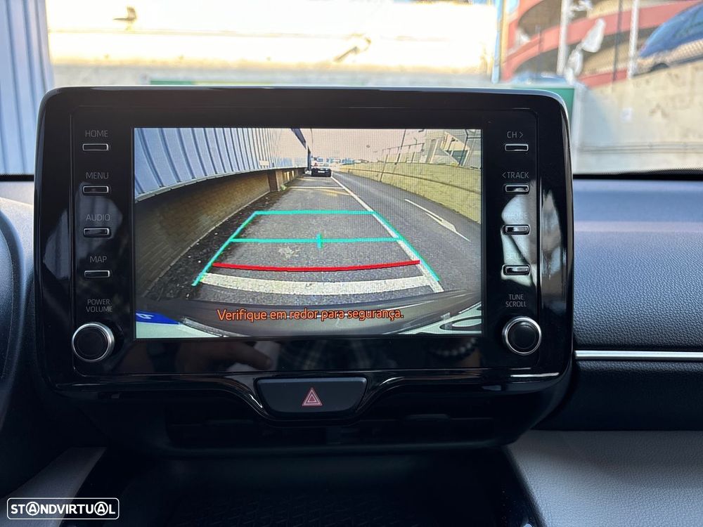 Toyota Yaris Cross 1.5 Hybrid Comfort Plus - 21