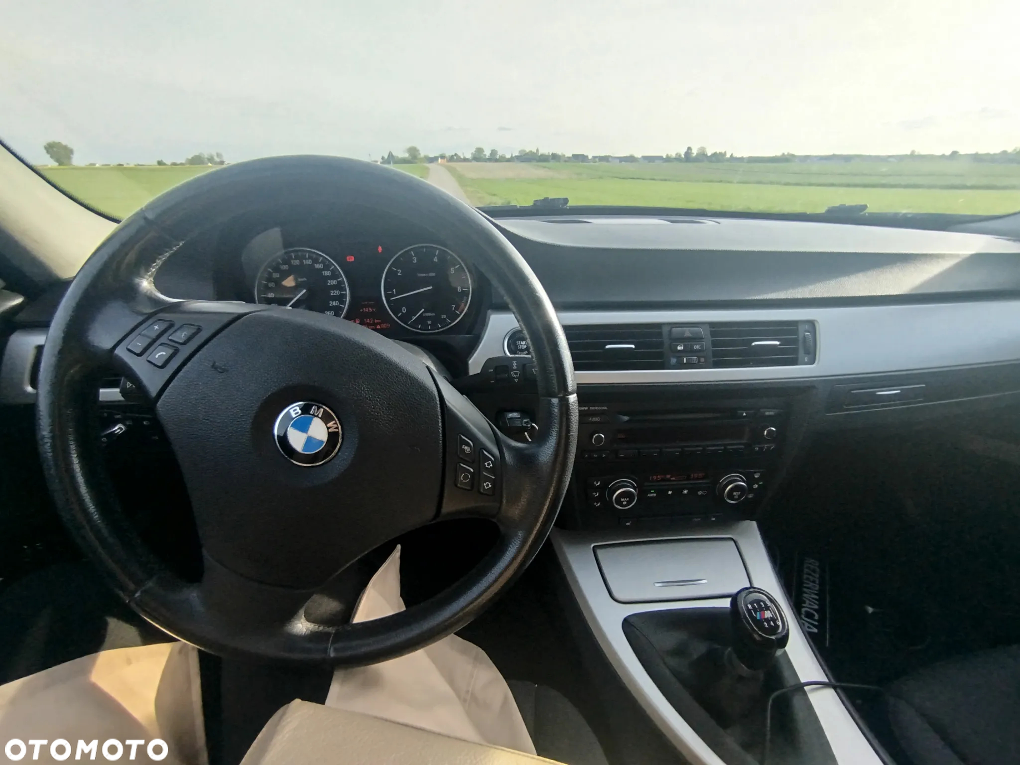 BMW Seria 3 318i - 6