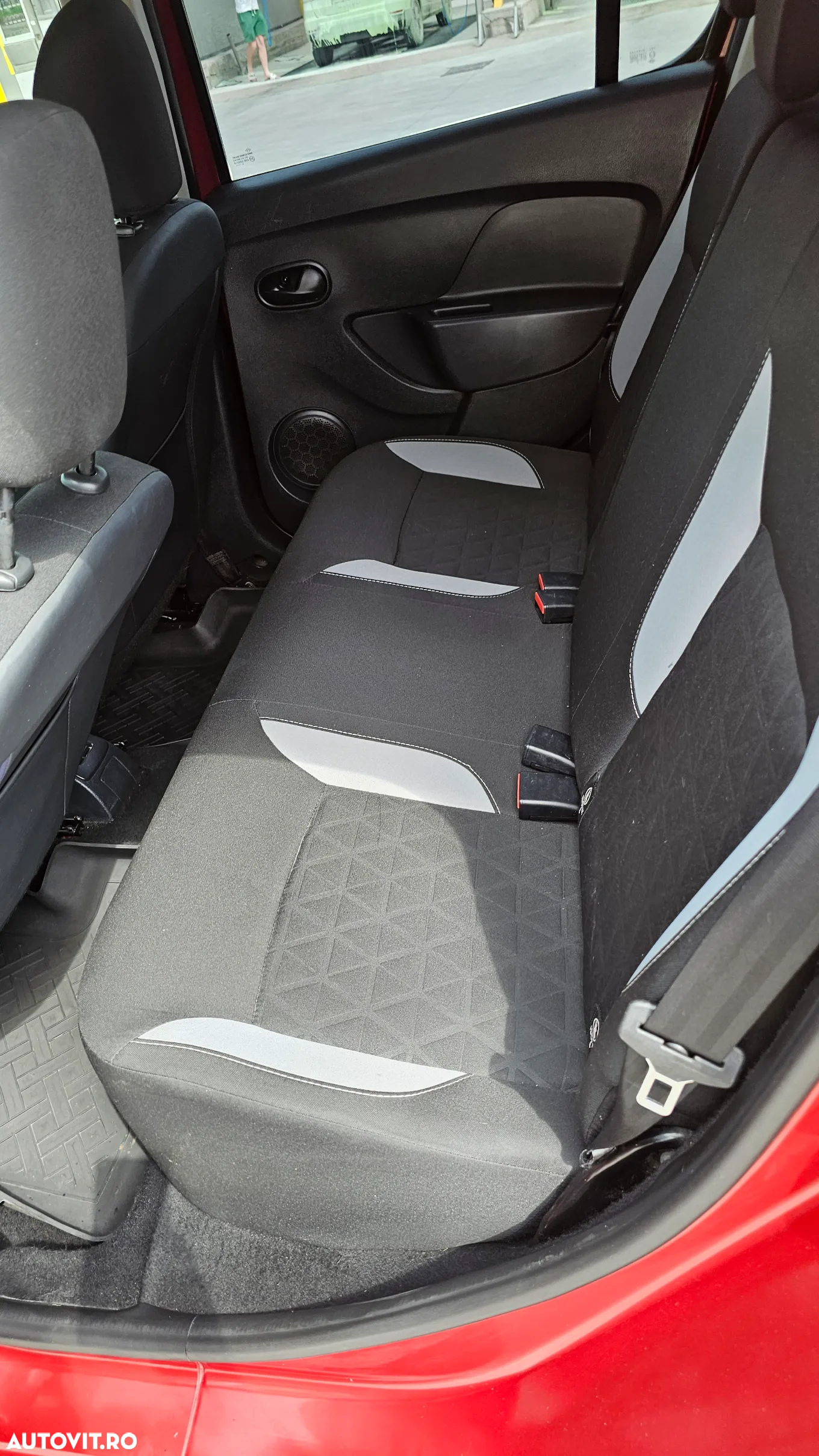 Dacia Sandero 1.5 Blue dCi Laureate - 12
