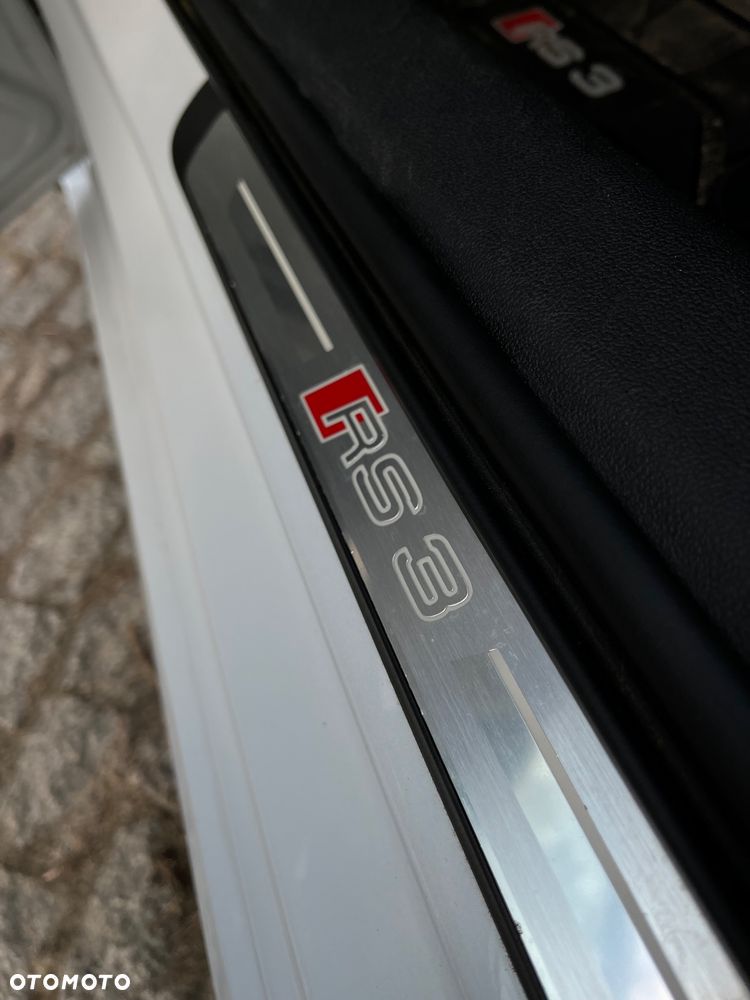 Audi RS3 Sportback - 17