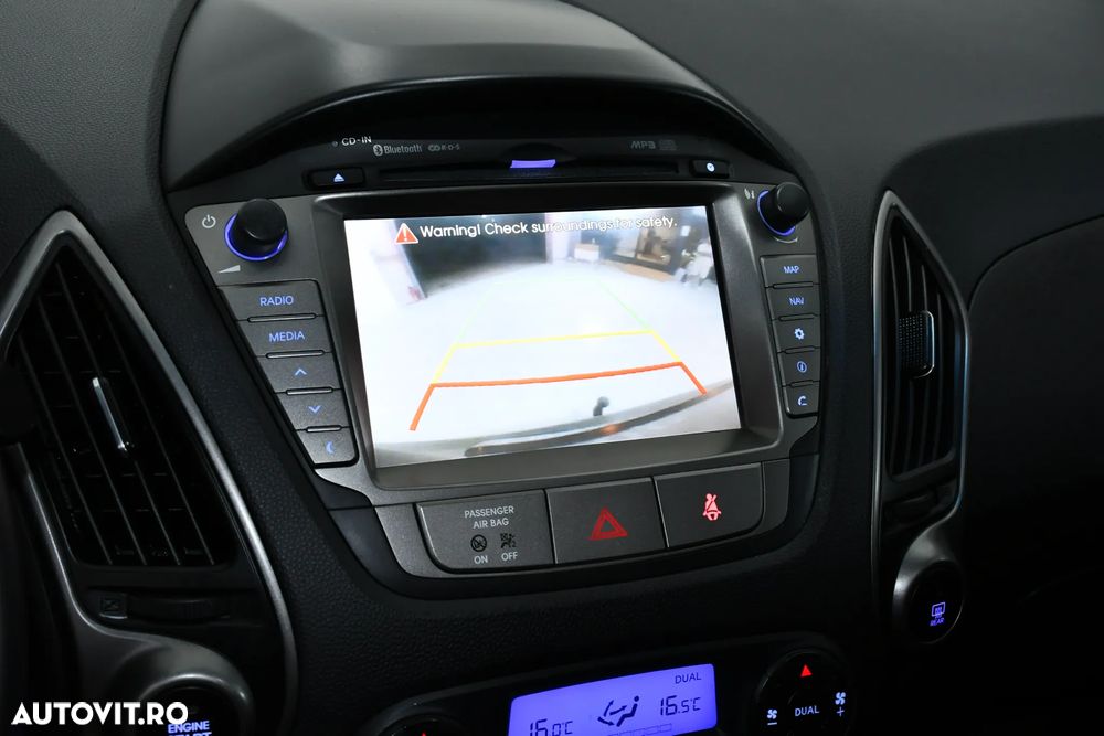 Hyundai ix35 2.0 CRDI 4WD Premium - 8