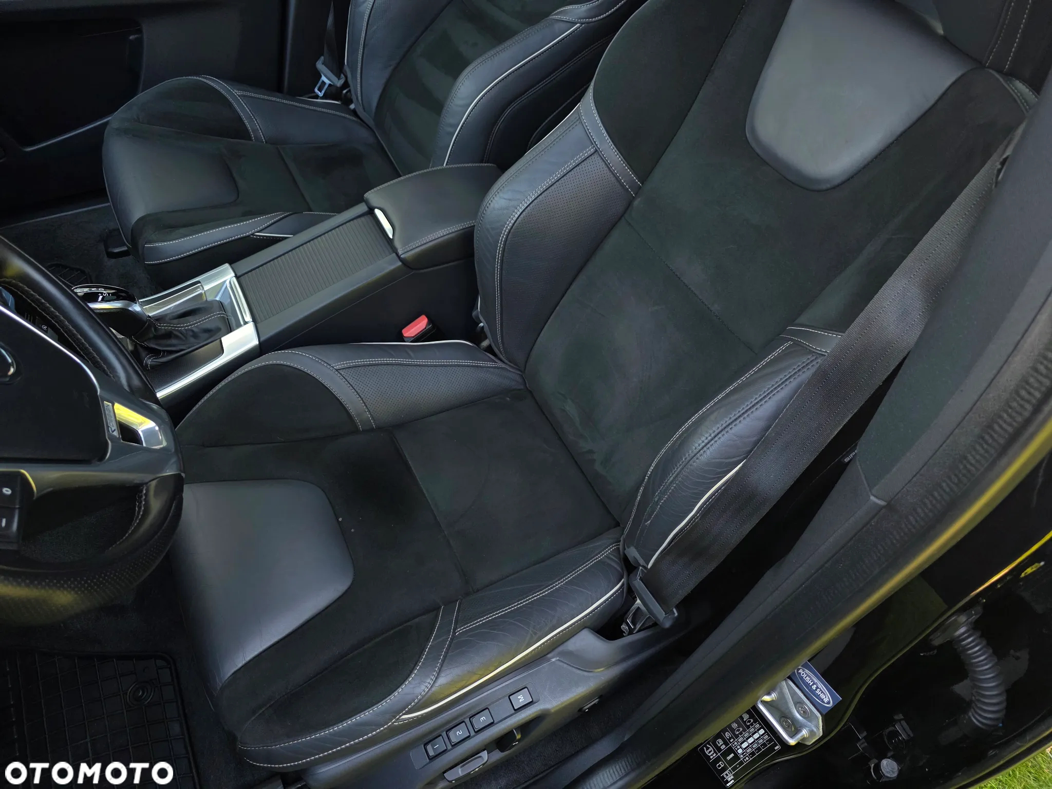 Volvo XC 60 D4 Geartronic RDesign - 23