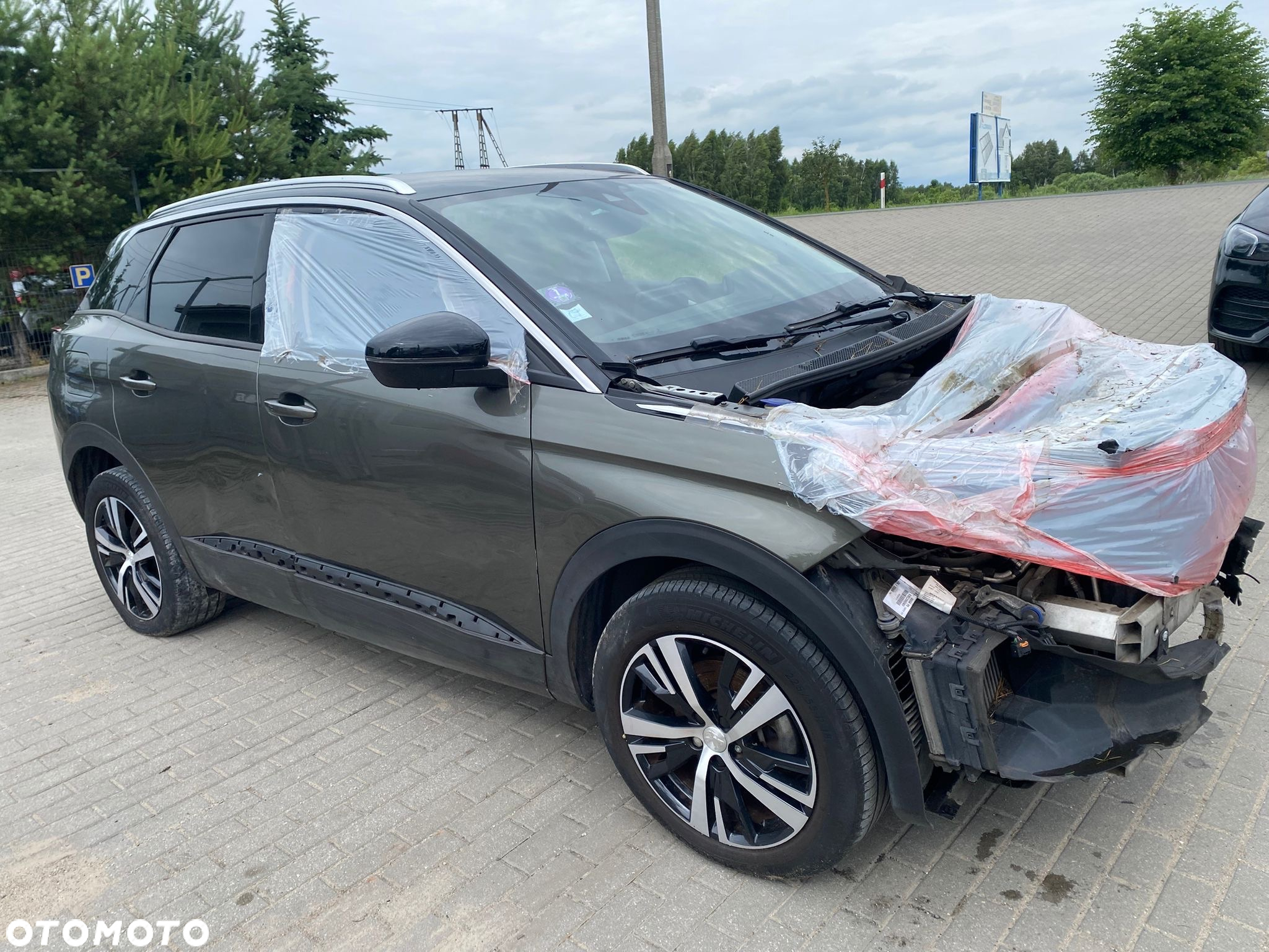 Peugeot 3008 PureTech 130 Stop & Start GPF EAT8 Active Pack - 4