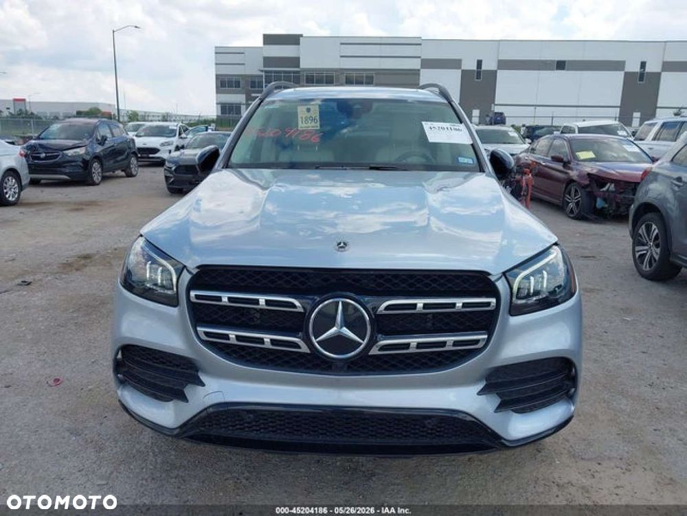 Mercedes-Benz GLS - 9