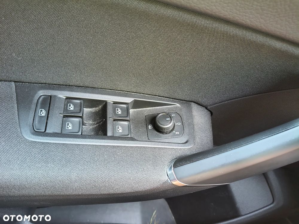 Volkswagen Touran - 7