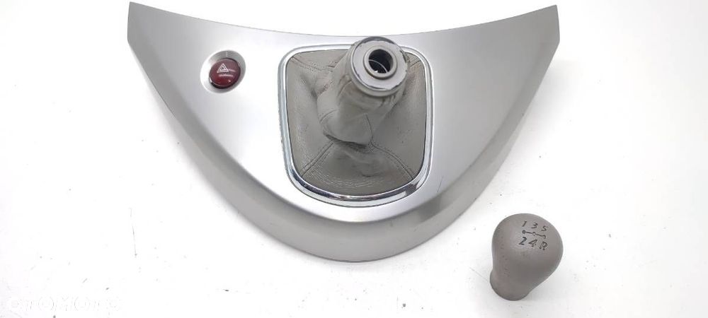 MIESZEK BIEGÓW RAMKA PANEL DEKOR MITSUBISHI GRANDIS MN151918 - 2