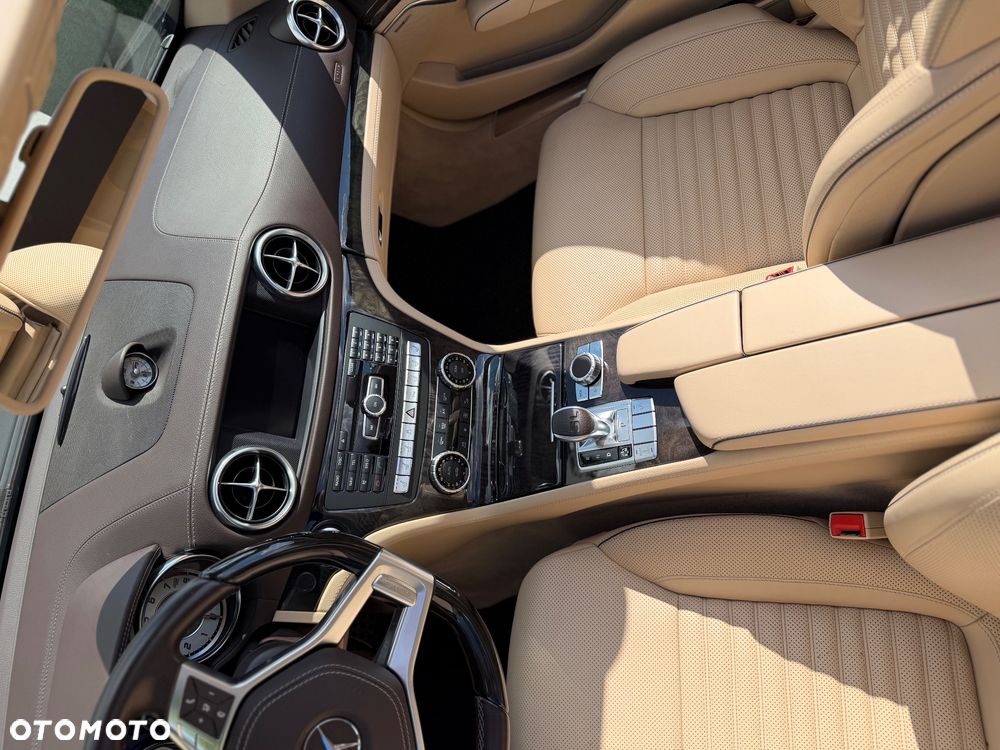 Mercedes-Benz SL 400 7G-TRONIC - 17
