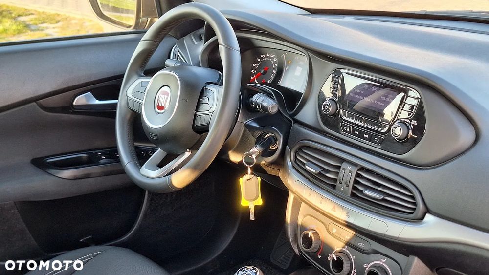 Fiat Tipo 1.4 16V More - 18