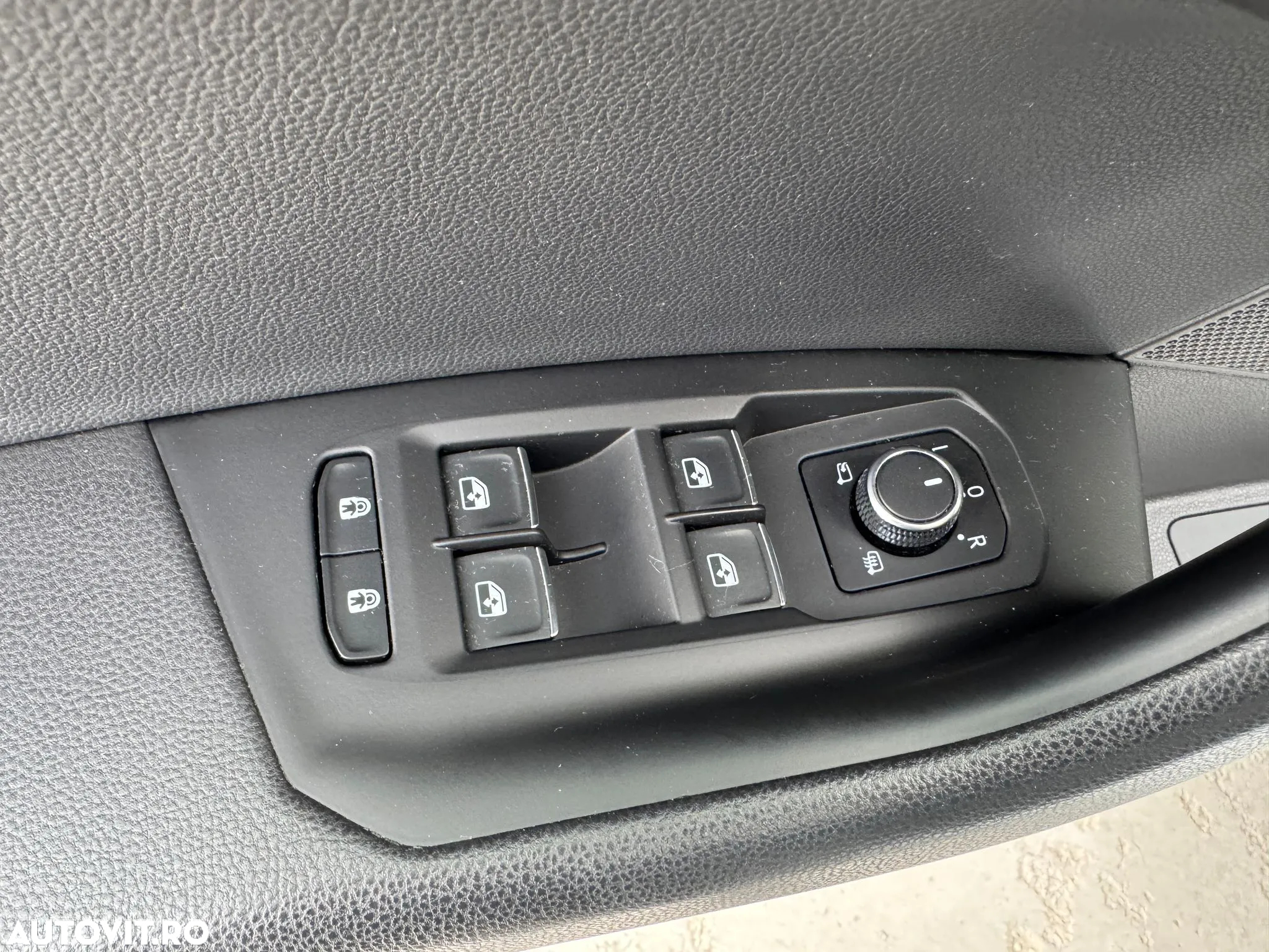 Volkswagen Touareg 3.0 V6 TDI 4Motion DPF Automatik R-Line - 27