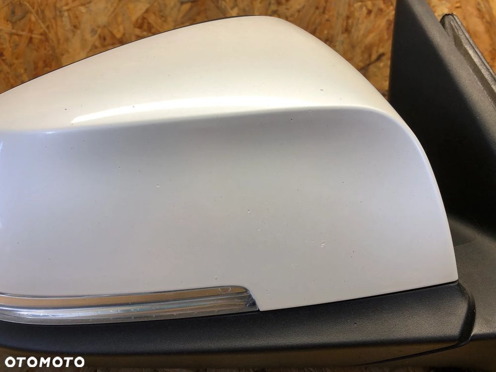 BMW F30 F31 LUSTERKO PRAWE 6PIN A96 MINERALWEISS - 4