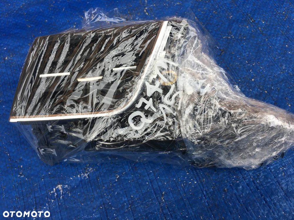 Audi Q7 SQ7 4M  /  4M8820901AP  / Kratka Nawiewu Lewa / ORYGINAŁ - 4