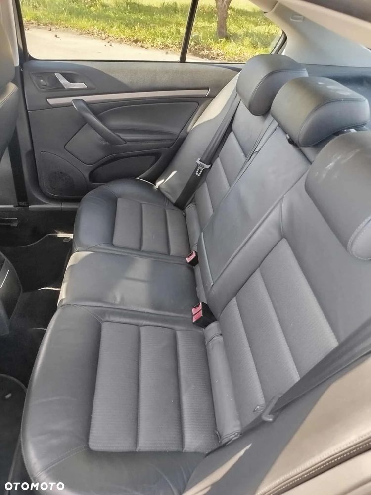 Skoda Octavia - 8