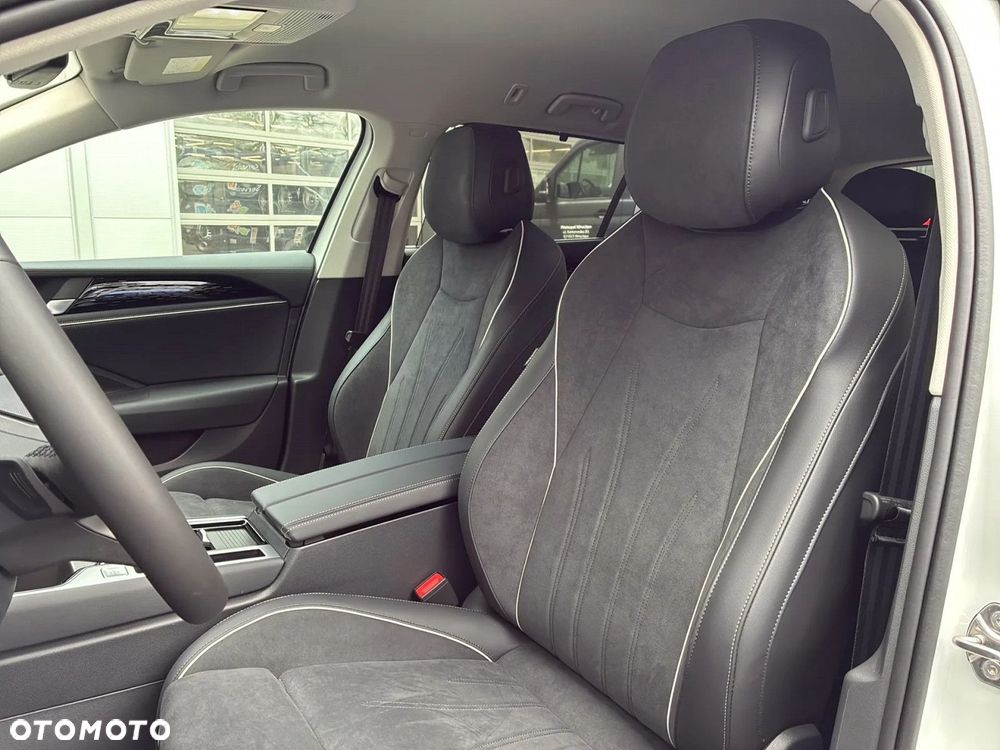 Volkswagen Passat - 6