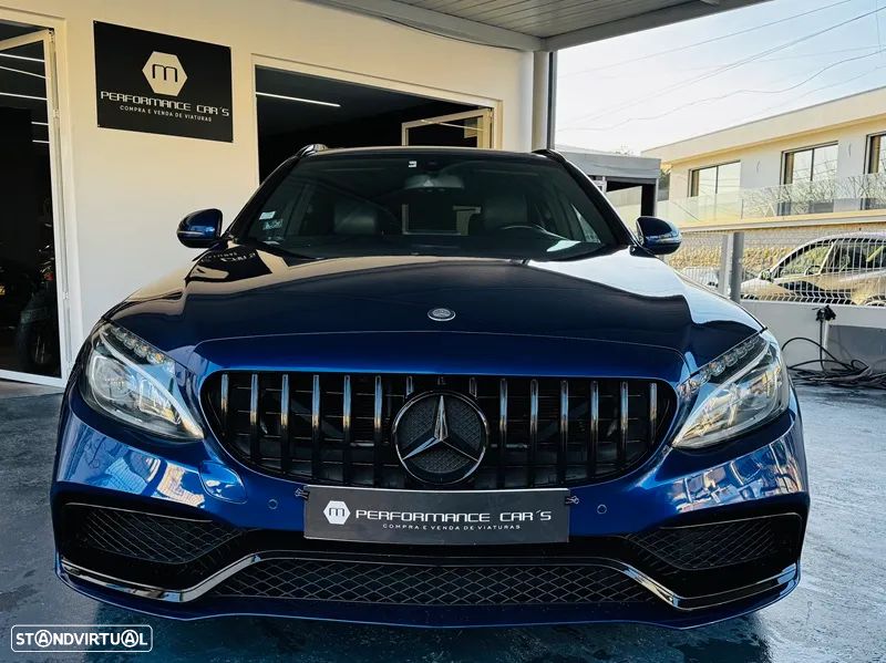 Mercedes-Benz C 220 d AMG Line - 2