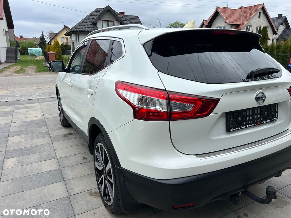 Nissan Qashqai 1.6 dCi Xtronic TEKNA+ - 10