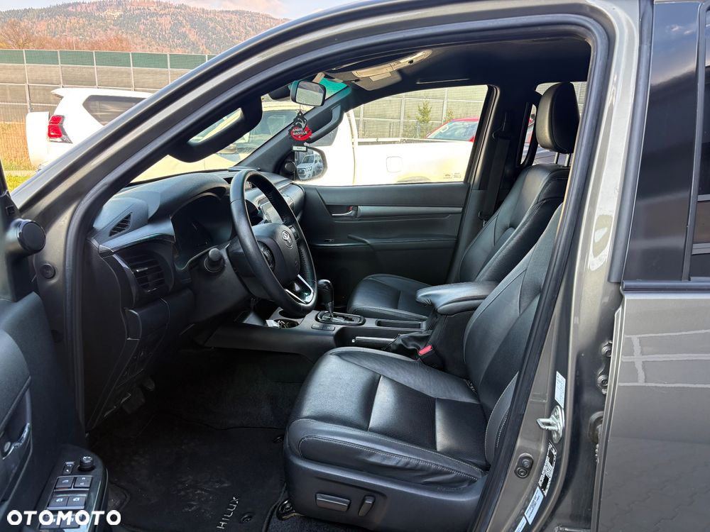 Toyota Hilux 4x4 Double Cab Autm Invincible - 7