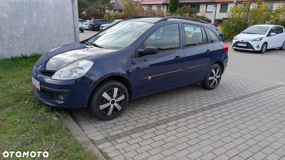 Renault Clio 1.2 16V Alize - 1