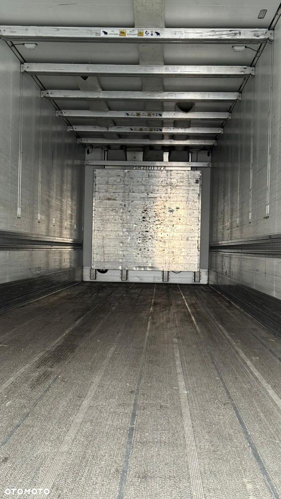 Schmitz Cargobull SKO24 - 17