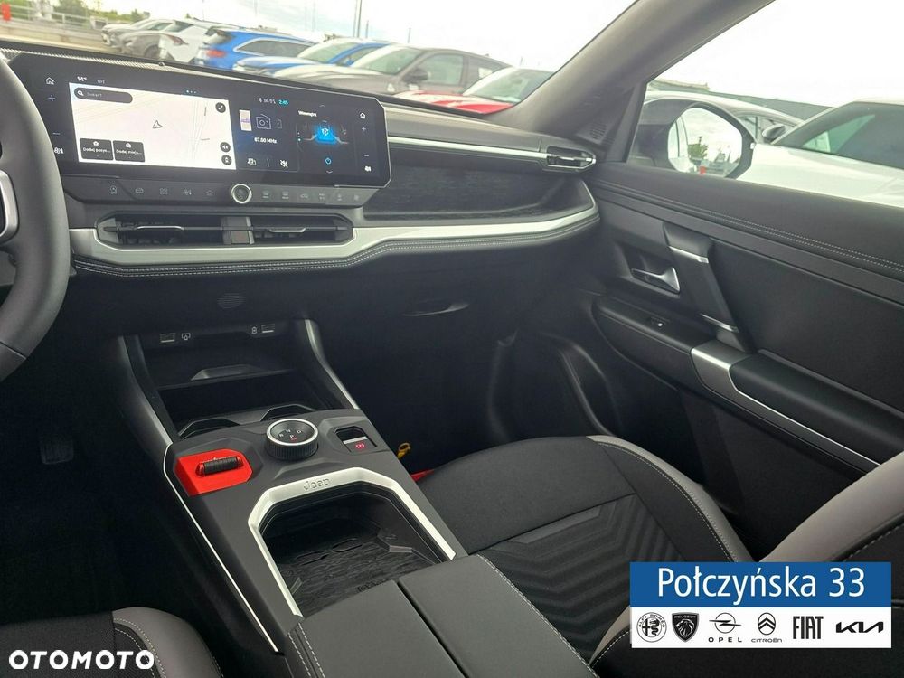 Jeep Compass - 26