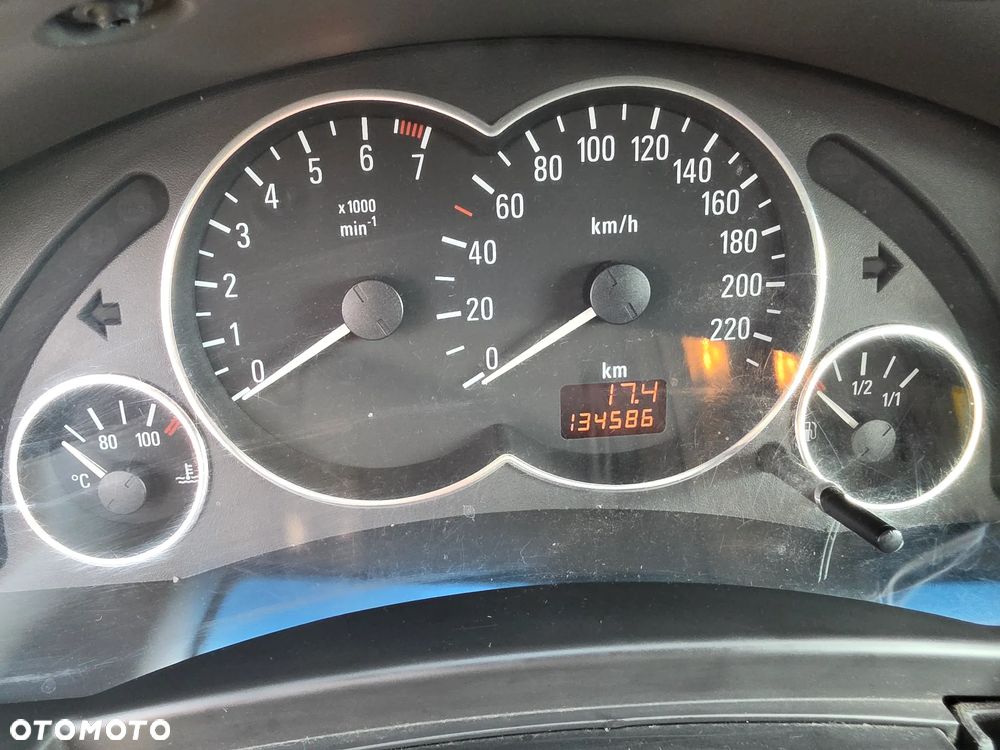 Opel Meriva - 26