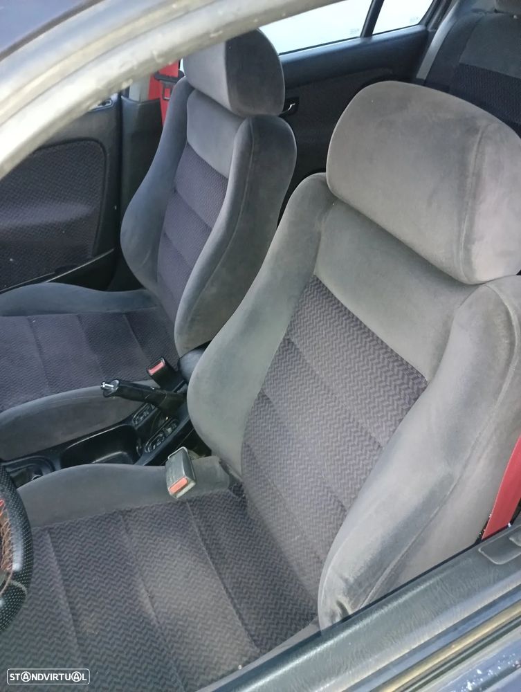 Honda Civic 1.5i LS - 5