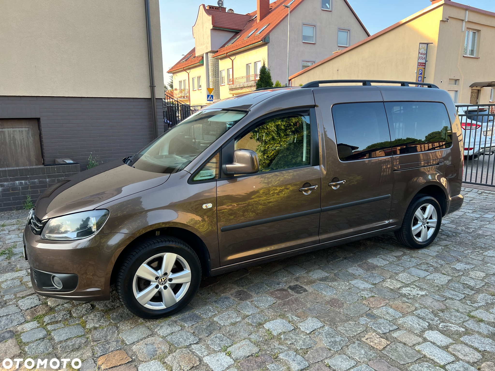 Volkswagen Caddy Maxi 1.6 TDI Comfortline Mixt - 2