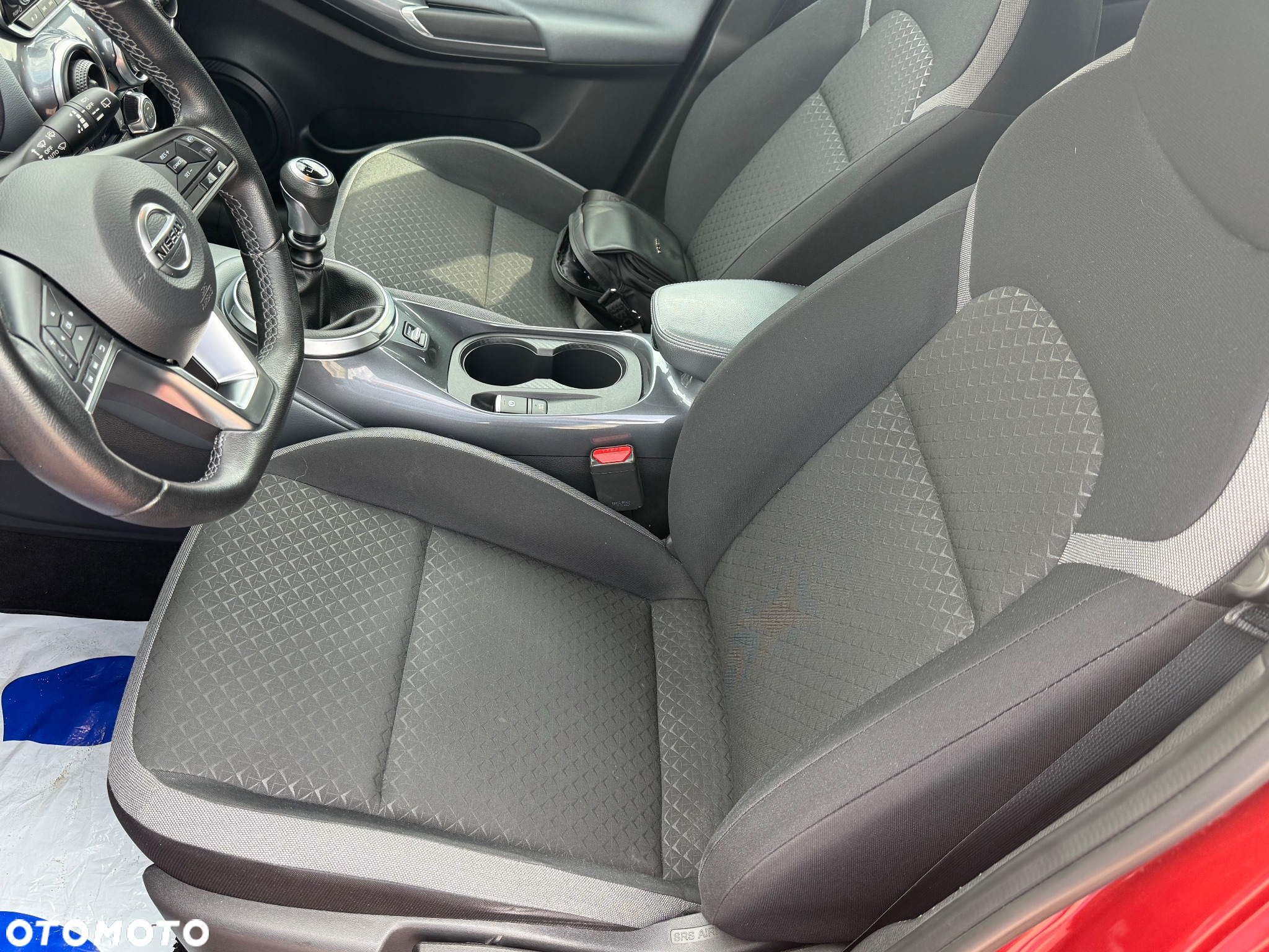 Nissan Juke 1.0 DIG-T N-Connecta - 31
