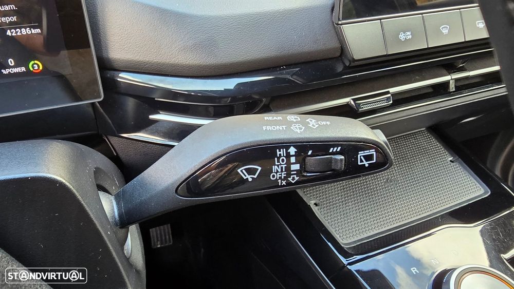 MG MG4 64 kWh Luxury - 17