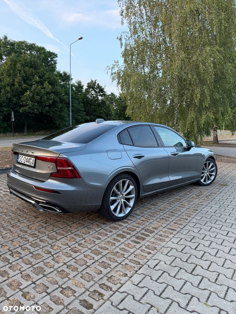 Volvo S60 T5 Momentum Pro - 18