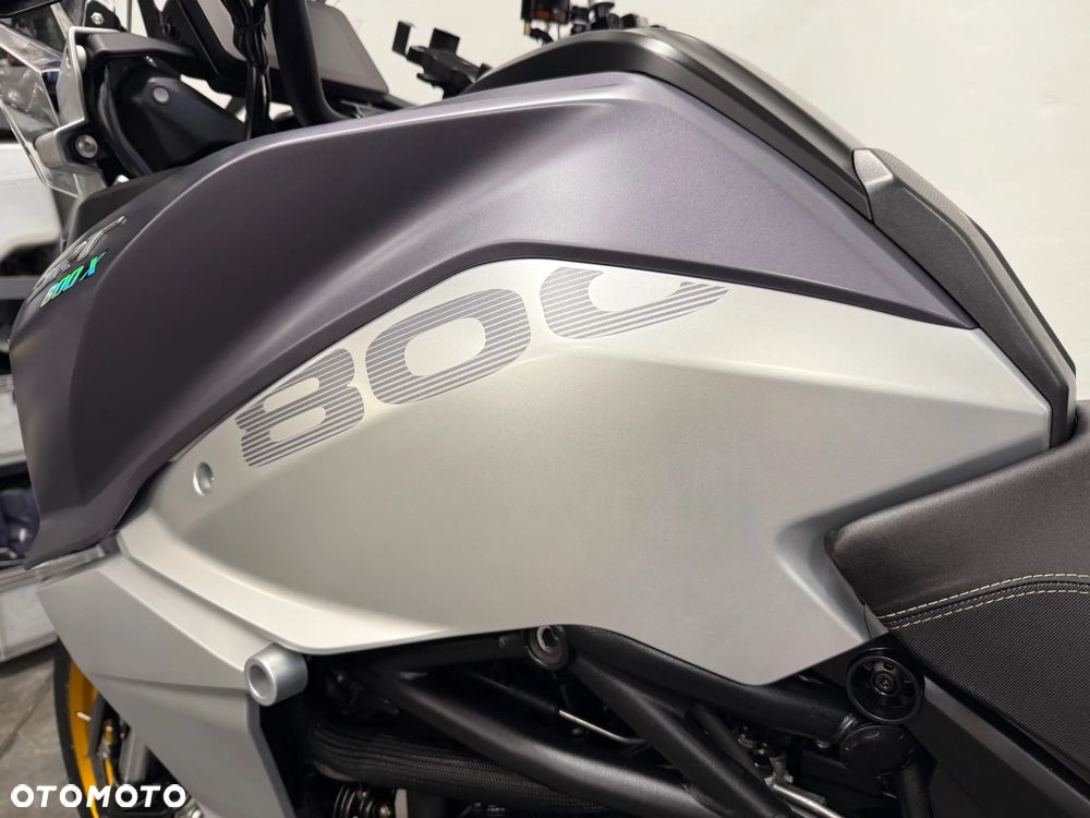 QJMOTOR SRT 800SX - 25