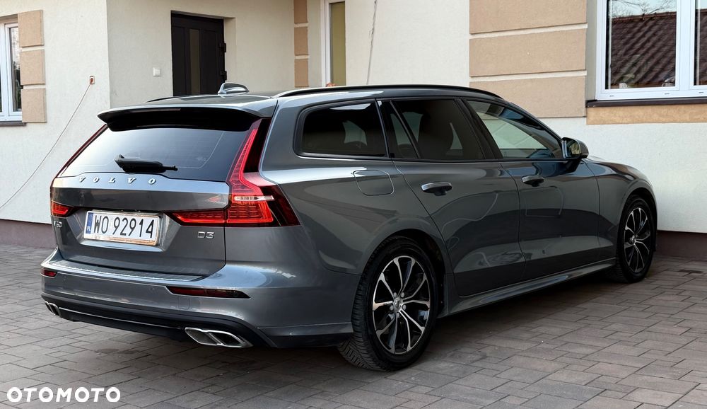Volvo V60 D3 Momentum - 4
