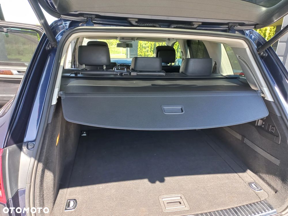 Volkswagen Touareg - 22