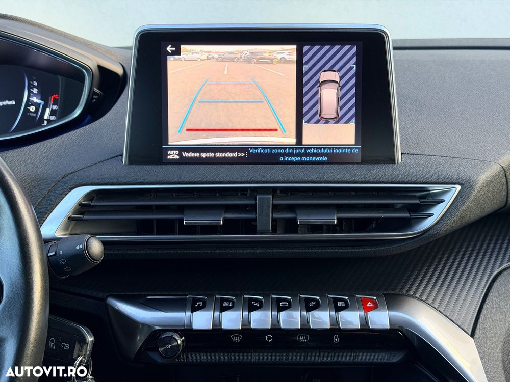 Peugeot 3008 1.2 PureTech Turbo S&S Active - 29