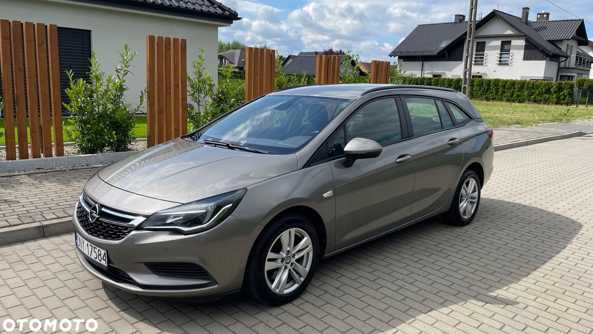 Opel Astra 1.6 CDTI Sports Tourer Active - 16