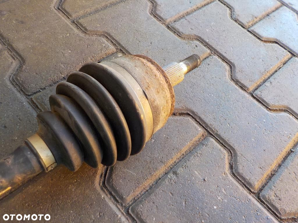 VW T5 LIFT 2.0 TDI 6 BIEGÓW PÓŁOŚ LEWA PRZEGUB 7E0407271E - 3