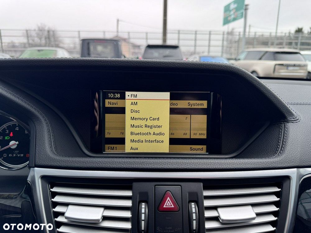 Mercedes-Benz Klasa E - 28